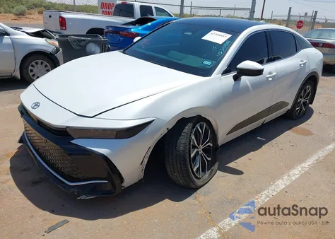 2023 Toyota Crown Limited z USA, uszkodzony, nr VIN JTDAAAAF9P3001201